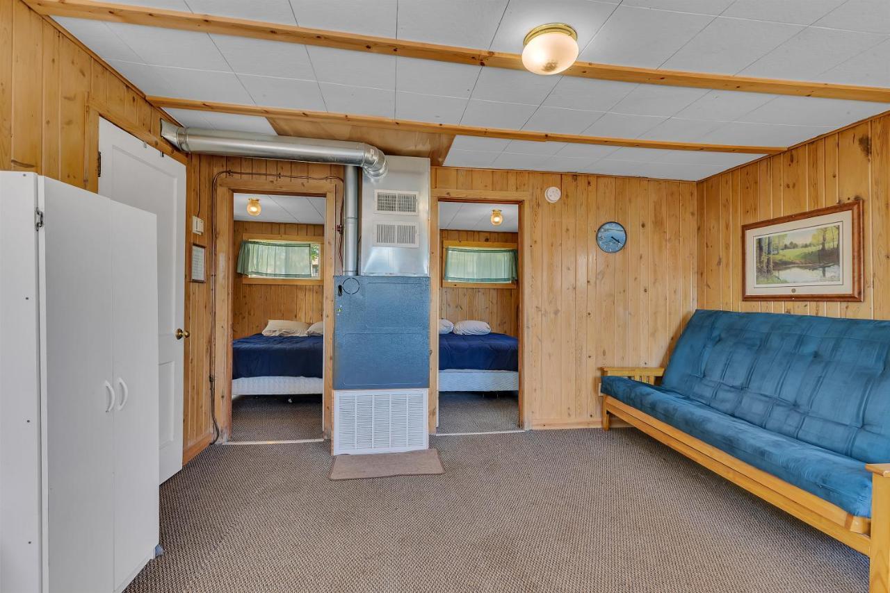 Blue Moon Resort & Motel Hill City Esterno foto