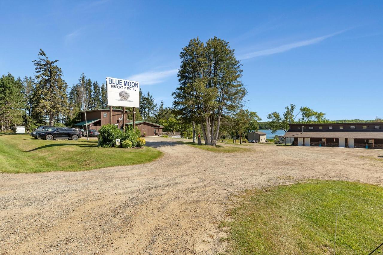 Blue Moon Resort & Motel Hill City Esterno foto